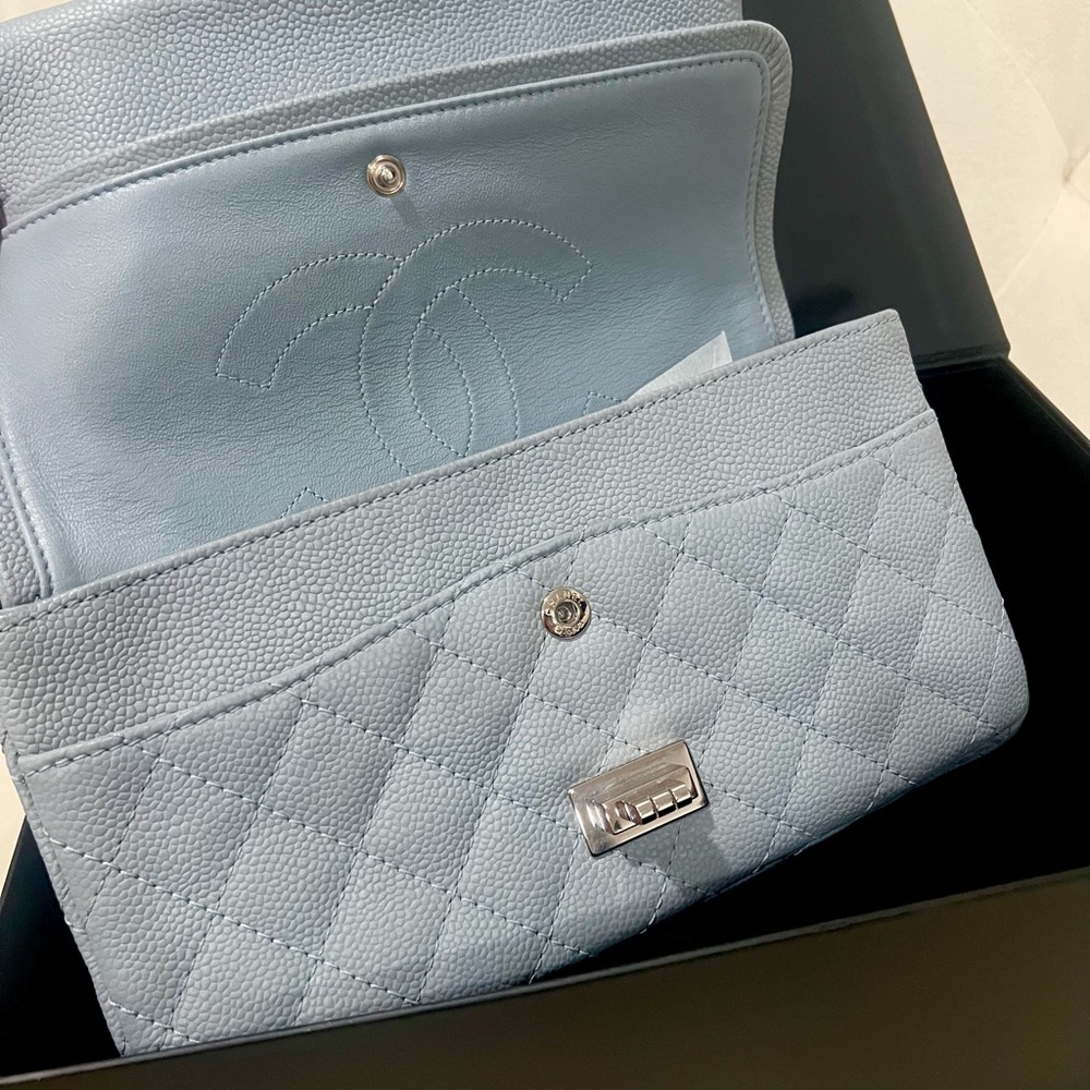 Chanel Classic Caviar Reissue Doubel Flap Bag - Picture 9 of 10
